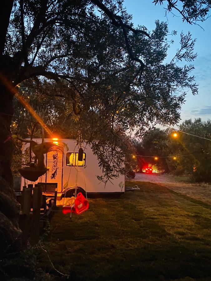 Bademli Caravan Garden Dikili Bagian luar foto