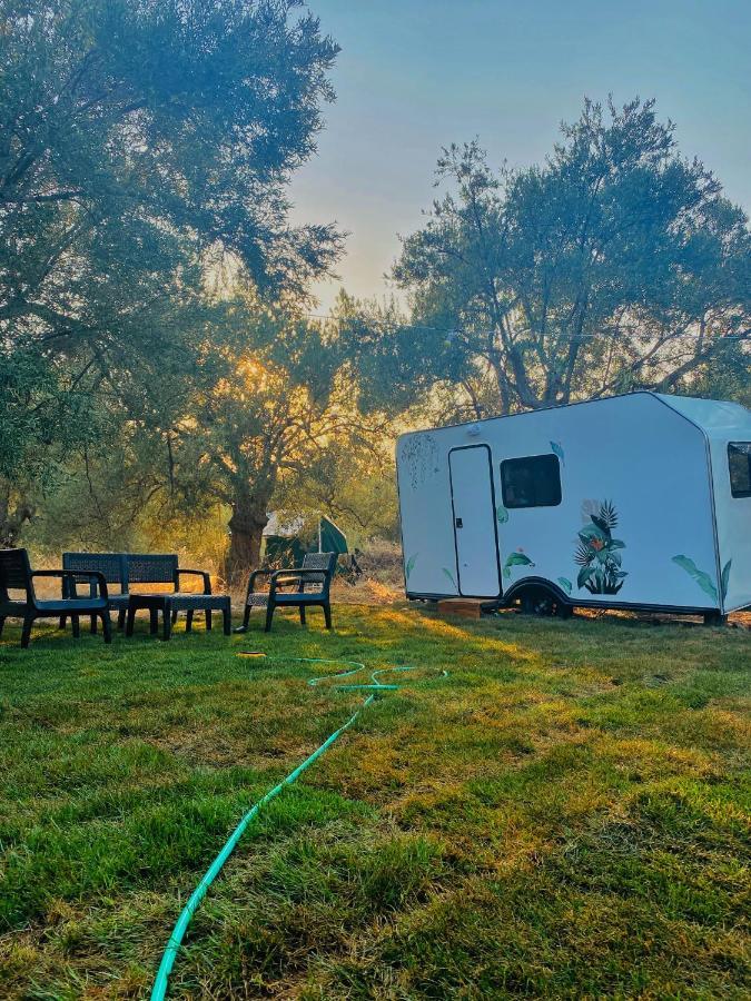 Bademli Caravan Garden Dikili Bagian luar foto