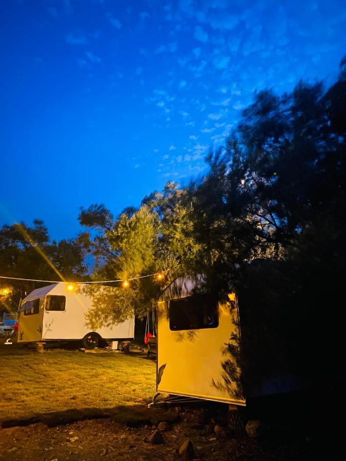 Bademli Caravan Garden Dikili Bagian luar foto